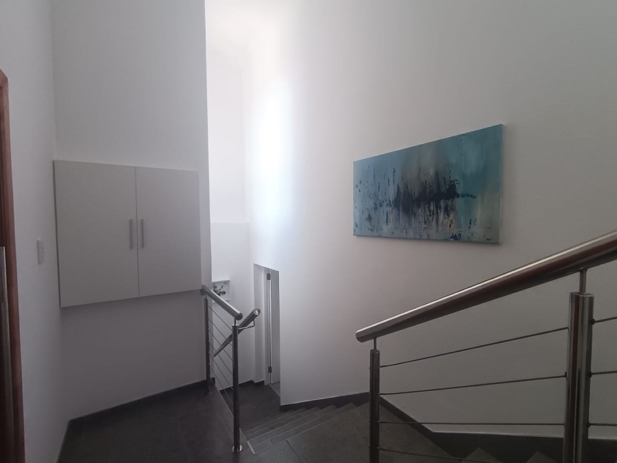 5 Bedroom Property for Sale in Kleinbaai Western Cape